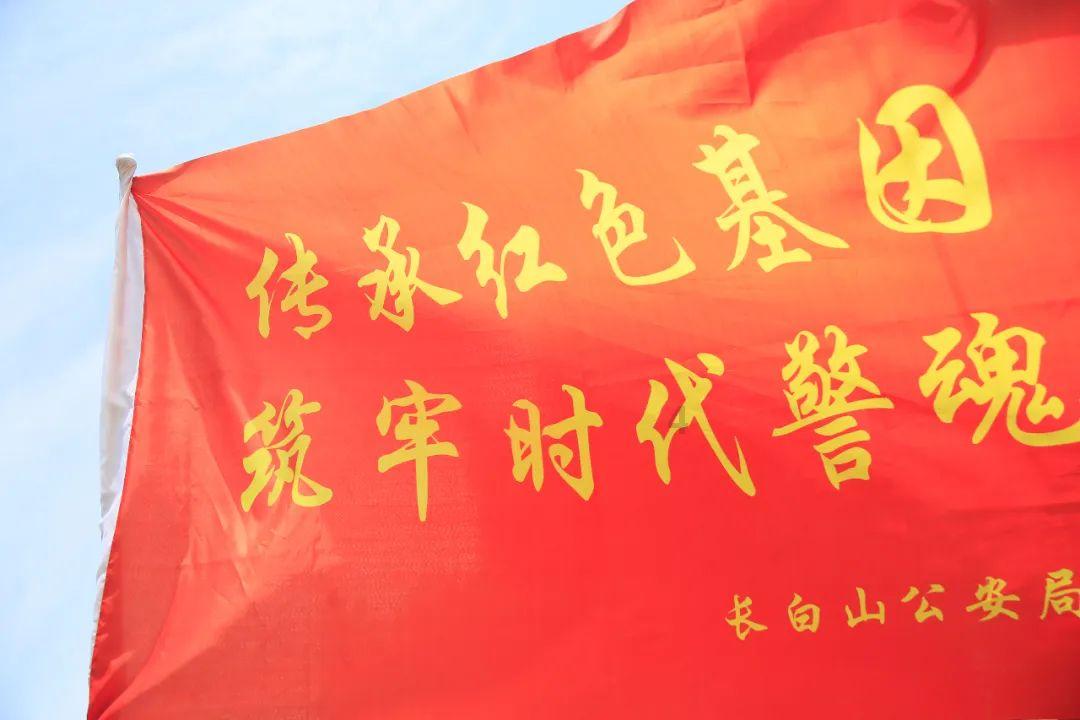 时尚公主做美甲